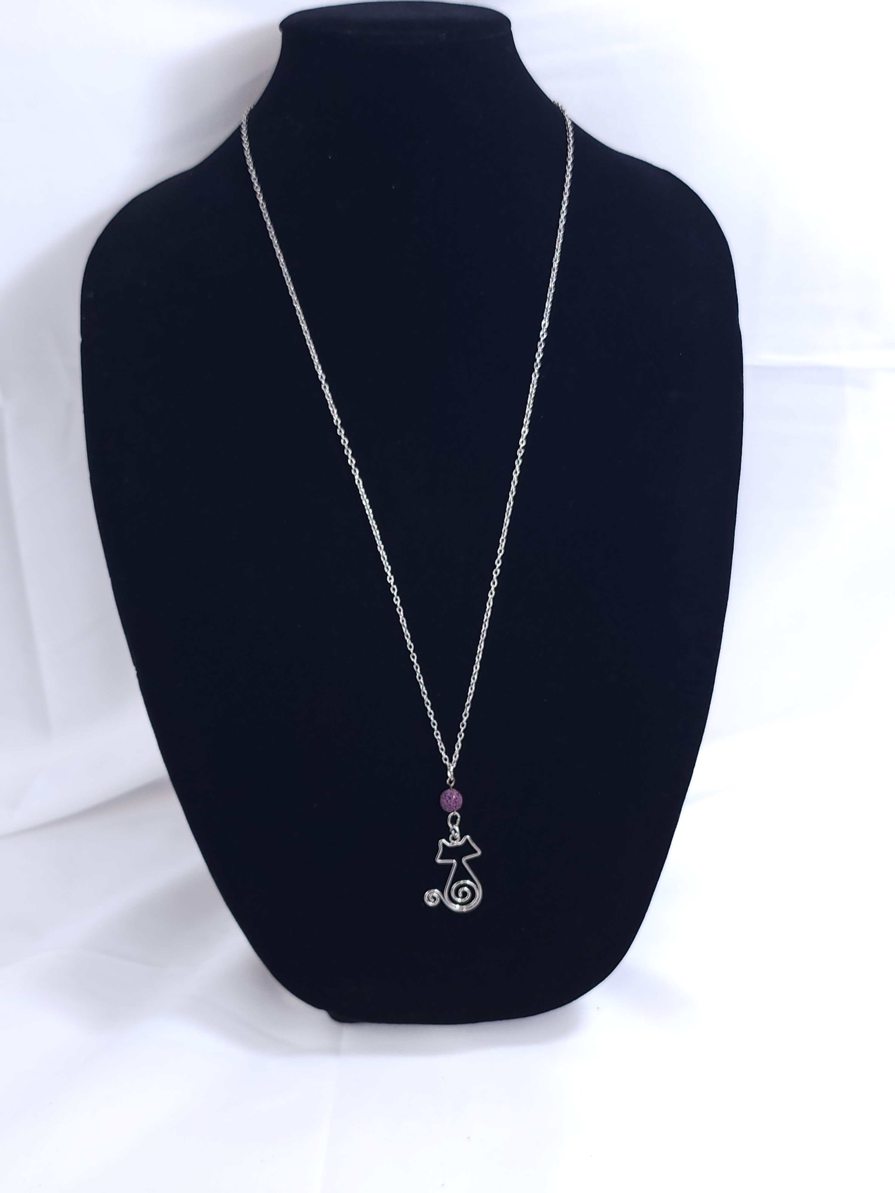 Pretty Kitty Diffuser Necklace image 0