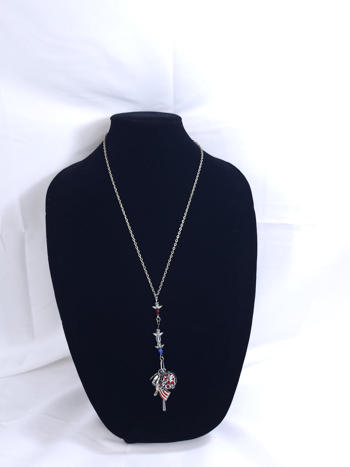 Follow Your Dreams Diffuser Necklace image 0